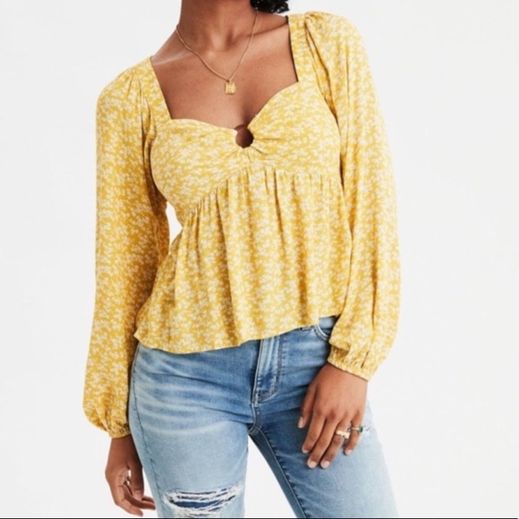 American Eagle Outfitters Tops - American Eagle Floral Babydoll Ring Top!